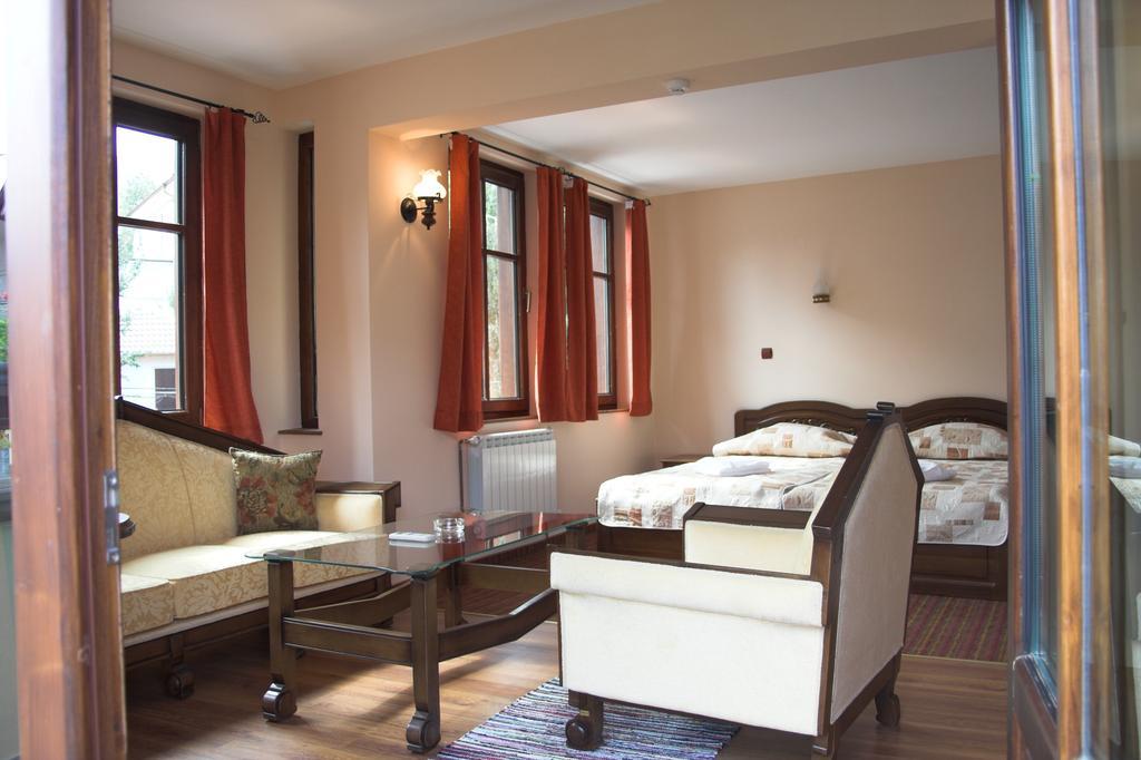 Hotel Old Times Asenovgrad Kamer foto