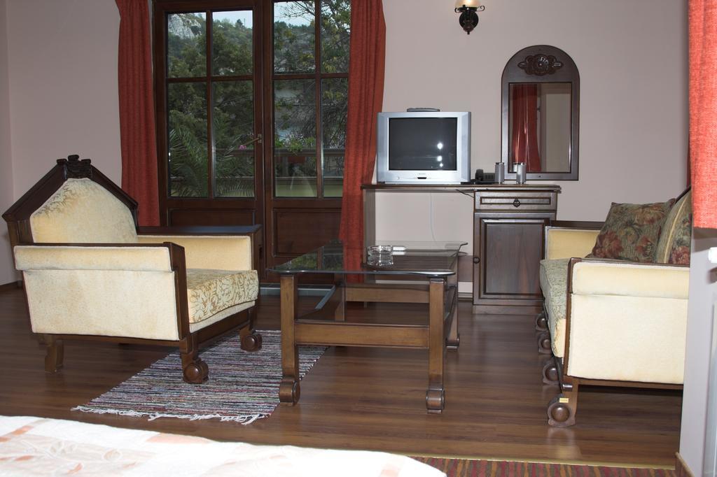 Hotel Old Times Asenovgrad Kamer foto