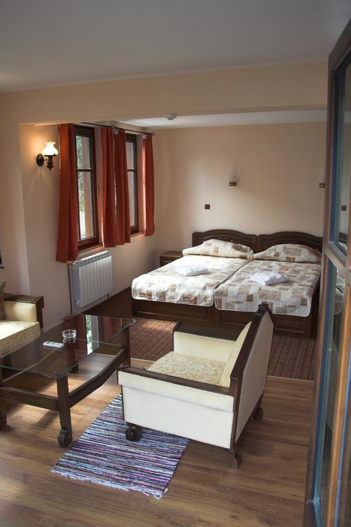 Hotel Old Times Asenovgrad Kamer foto